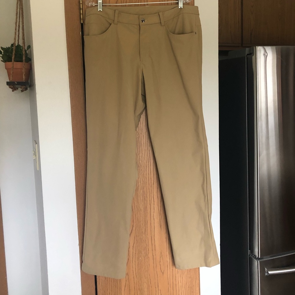 Khaki Lululemon Men’s ABC Pant